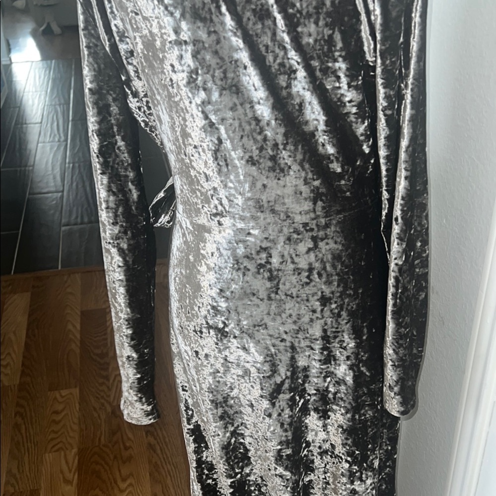 BCBGMaxAzria Silver Velvet Wrap Dress. Sz L - Picture 7 of 8